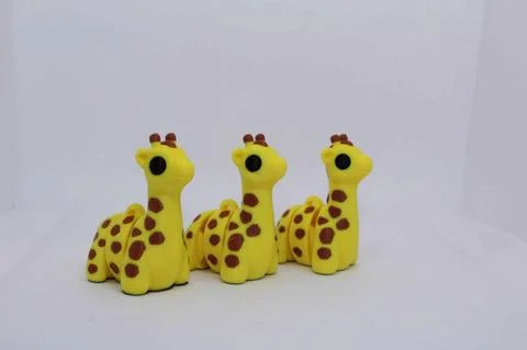Flexi Baby Giraffe Keyring - Image 3