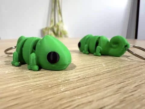 Flexi Baby Chameleon Keyring - Image 3